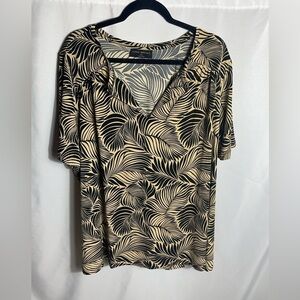 Lane Bryant Black Beige Leaf Print V-Neck Tunic Top Size 26/28 Stretch